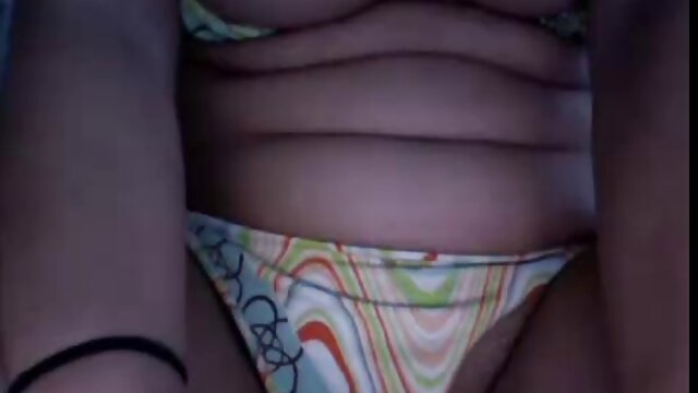 Yaxşı porno :  Qəribə qaraşın qız Cudi ögey qardaşına minir Cinsi video 