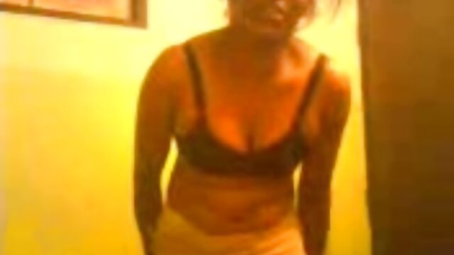 Yaxşı porno :  Jmac adlı uzun boylu porno divanda bu şirin balı sikdirir Cinsi video 